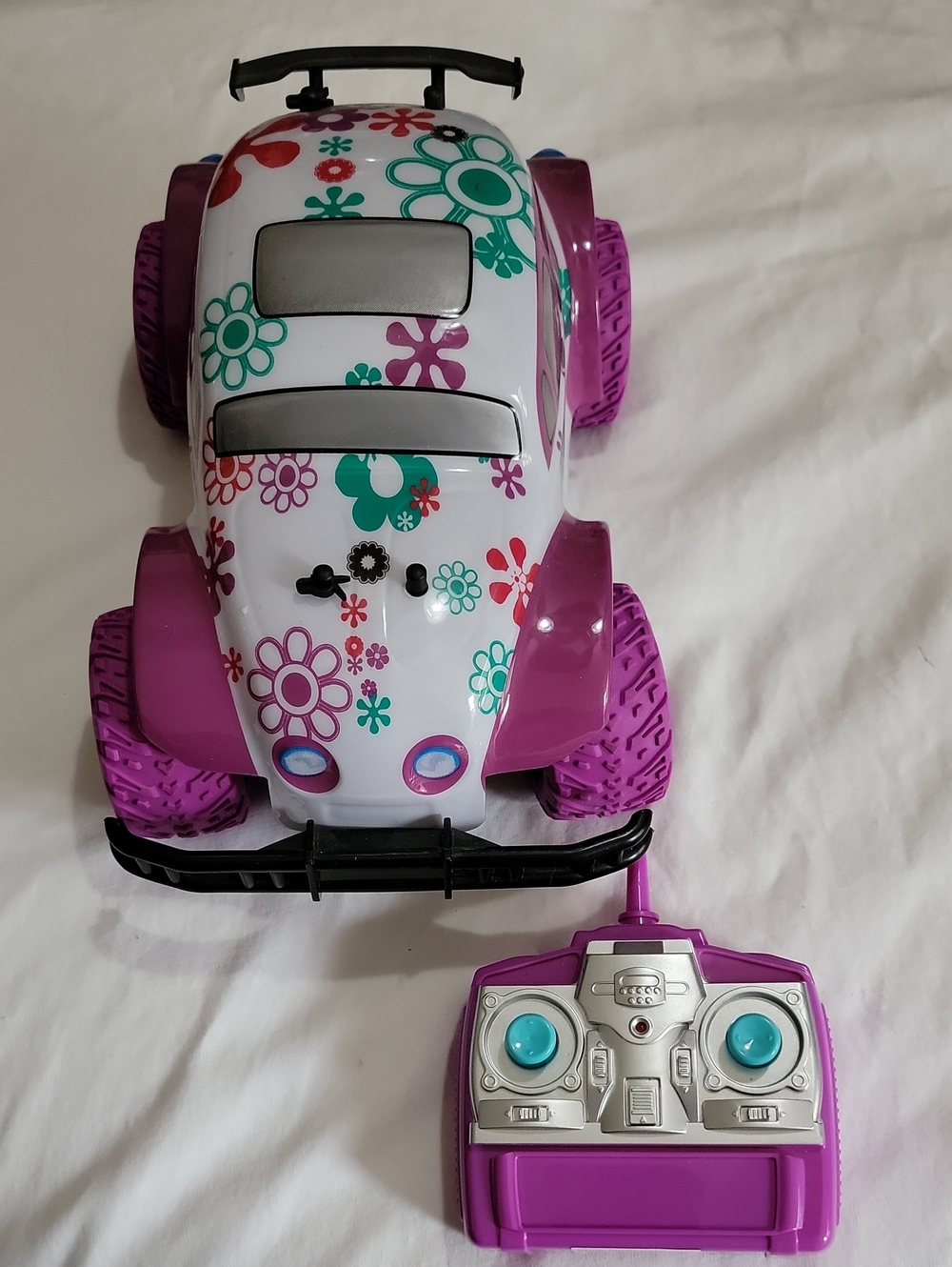 Sharper Image Floral Remote Control Stunt Car - White & Purple